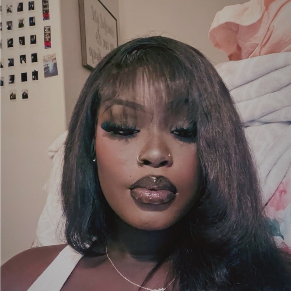 Meet your Posher, Adeit - Picture 1 of 1